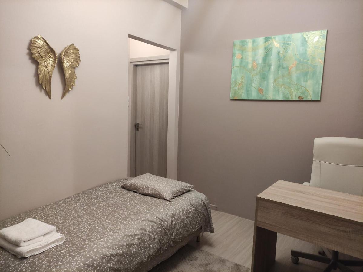 Apartamento Love Truth Life El Pireo Exterior foto